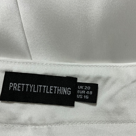 PRETTY LITTLE THING White Satin Wide Leg Flowy Pants Side Zip Close Us Sz 16 - Picture 5 of 10